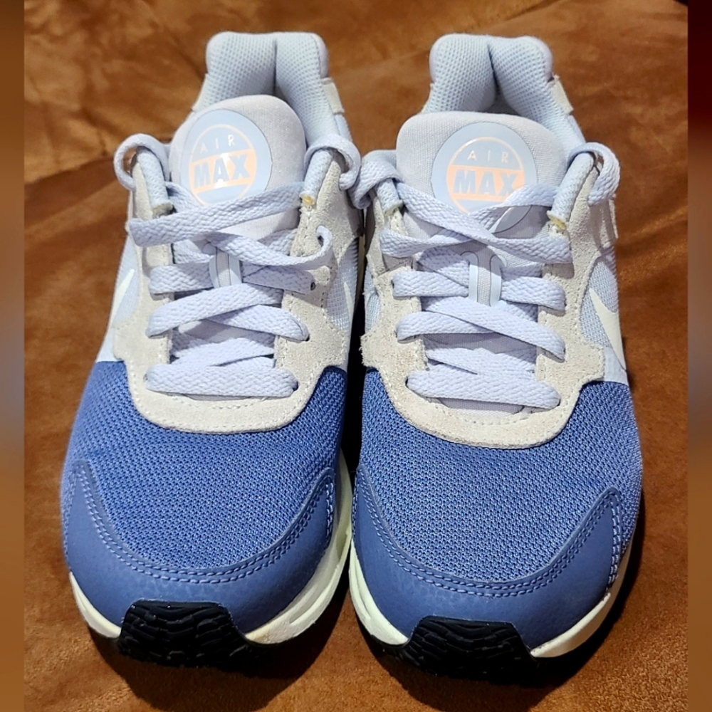 Nike AirMax Womens size 6